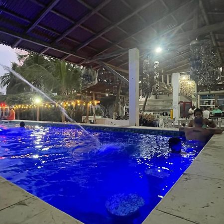 Hotel Playa Tiburon Covenitas Екстериор снимка